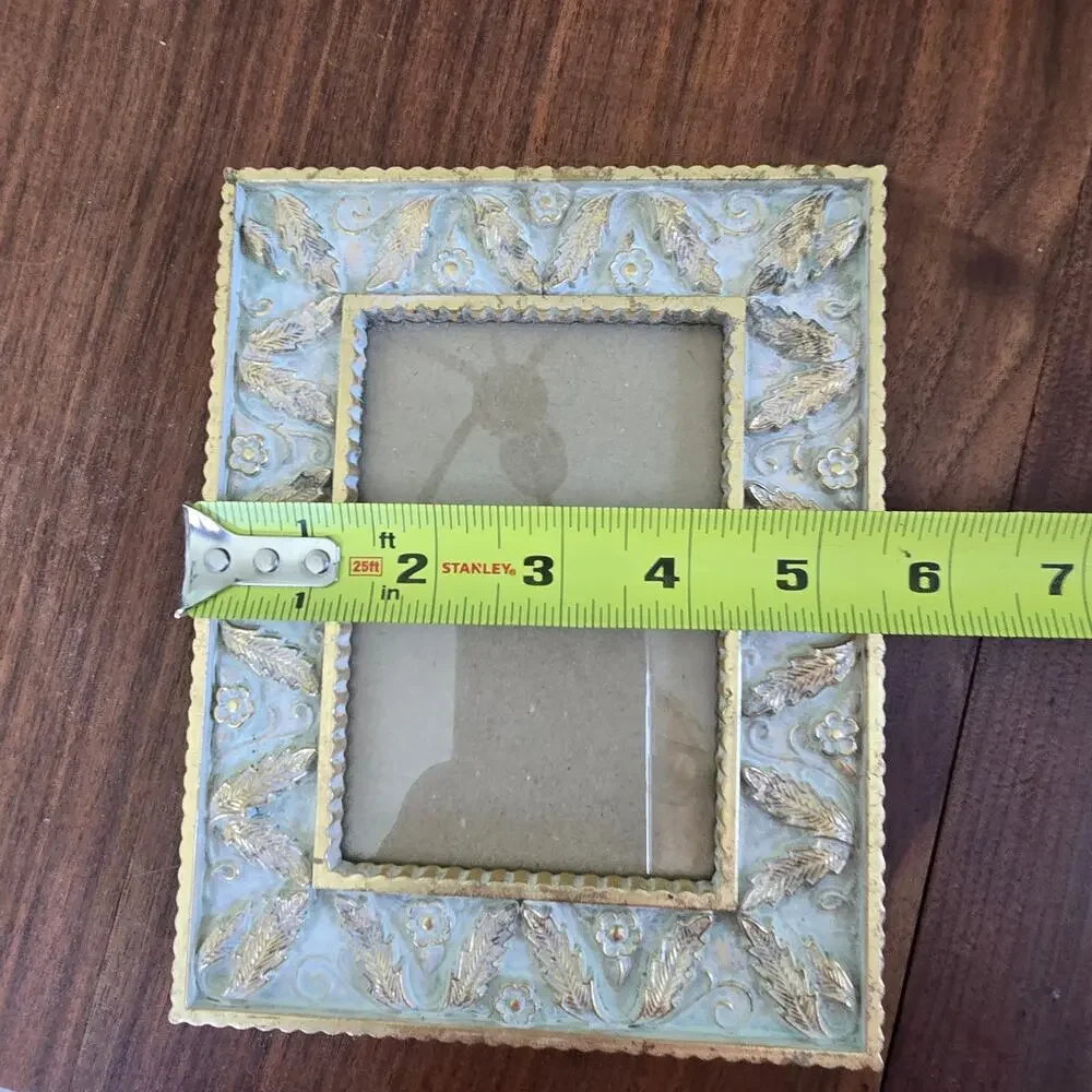 Vintage Maldon Picture Frame Gold Leaves Daisy Scalloped Edge Regency Cottage